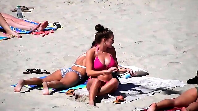 Beach Big Tits Voyeur