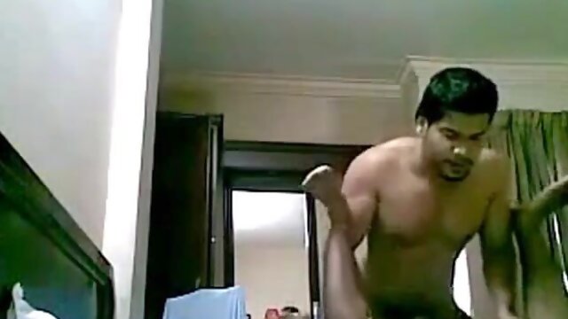 Amateur Desi guys having fun