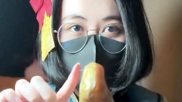 【Naimi Onanism Series】Chinese Vampire Chick plays with Dragon Fake Penis - 奶咪小僵尸双穴插入自慰高潮