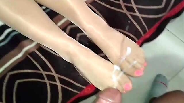 I DID FOOT WANK MY MARRIED NEIGHBOR AND HE POPS ON MY STOCKINGS SOLES! Porno Movies - Tube8