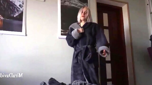 Exquisite blond honey, Mira gave a deep oral pleasure to her roomy, David and made him jizz