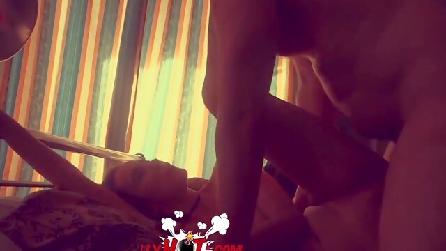 Early morning he pummeled her jiggly booty