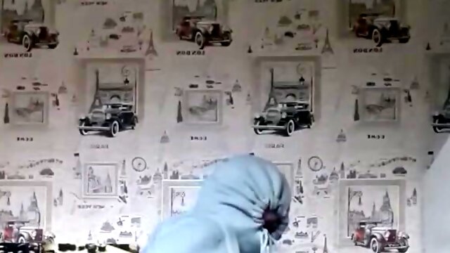 Hand job in the morning