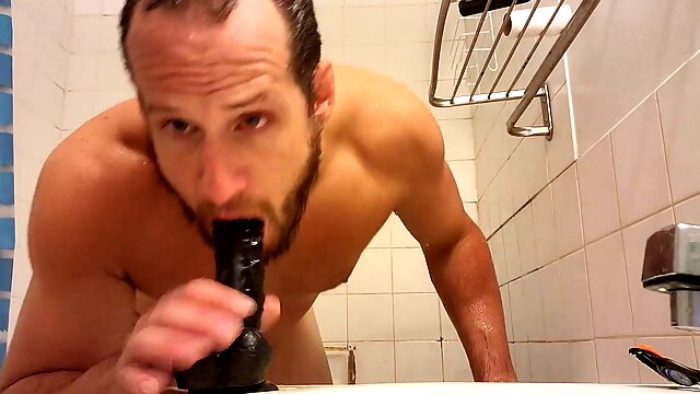 Chaturbate Jizz Splatter Model Deep-Throat Activity in the Douche