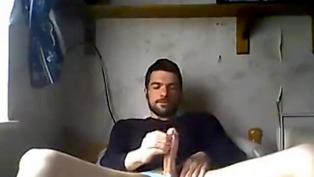 Str8 men bulge on cam 2