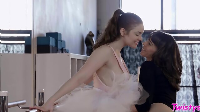 Lustful ballerina lesbian incredible sex video