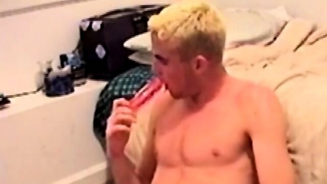 Gay Hung Solo Boys