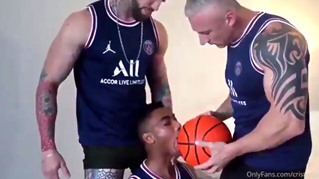 Gorge Profonde Trio Gay