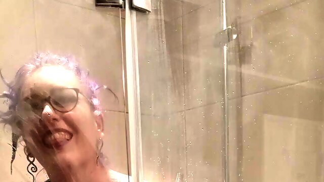 Tall BBW MILF cums in shower using shower