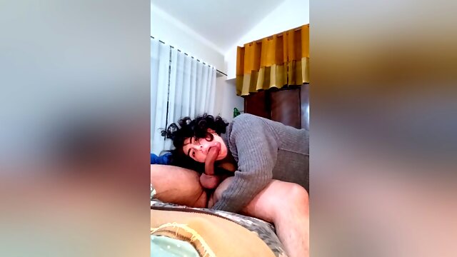 Me Mueve El Orto Hasta Acabarle Adentro A Esta Putita