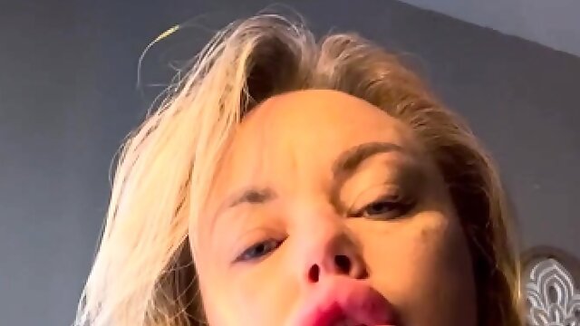 Freundin Masturbiert