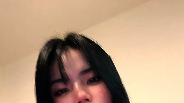 Midnighthotie asian webcam slender japanese