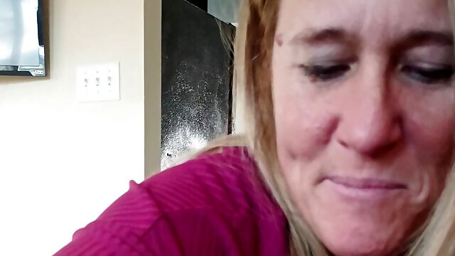 FACETIME With My Daughter While SUCKING DICK!