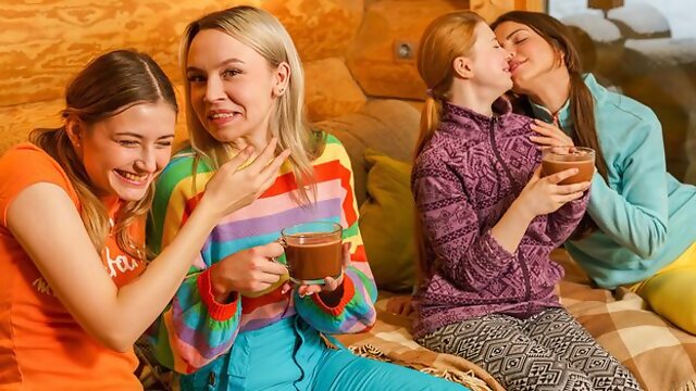 Rosy Aliska and Lisas sofa trailer