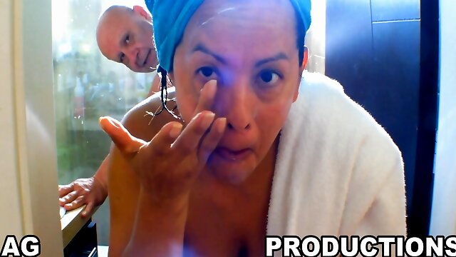 Latina Mature, Cumshot Compilation