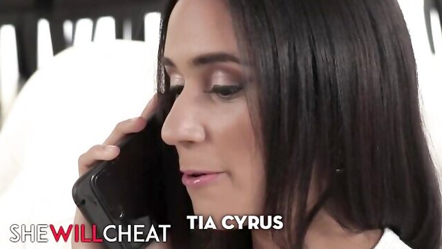 Impressive Tia Cyrus - cuck movie - She Will Cheat