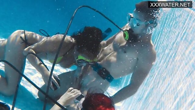 Underwater Blowjob