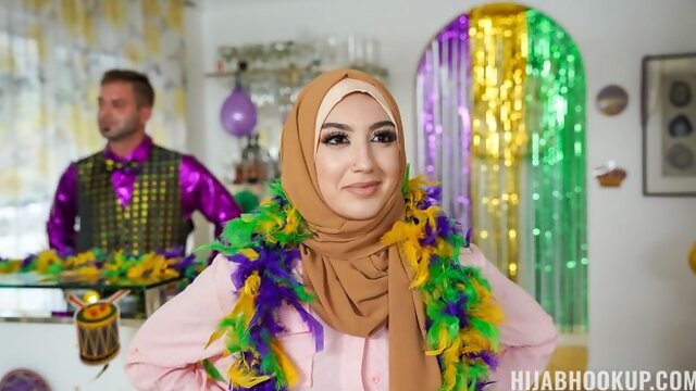 Hijab Hookup featuring Violet Gemss big ass video