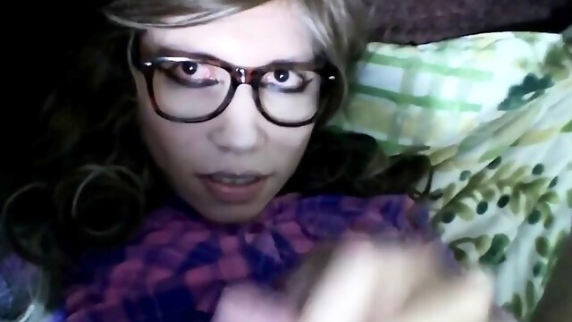 Paulina Doll Self-Facial cum Swallow