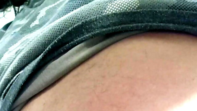 Wanking with fat cock head 