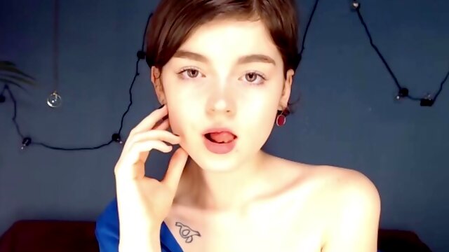 Solo Short Haired, Webcam