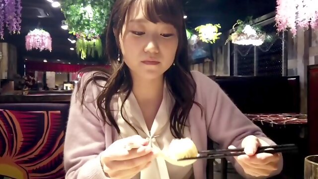 Aasialainen, Katsominen