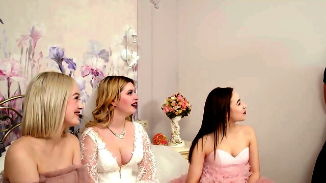 BRIDE4K. Bridesmaids Bi Bang