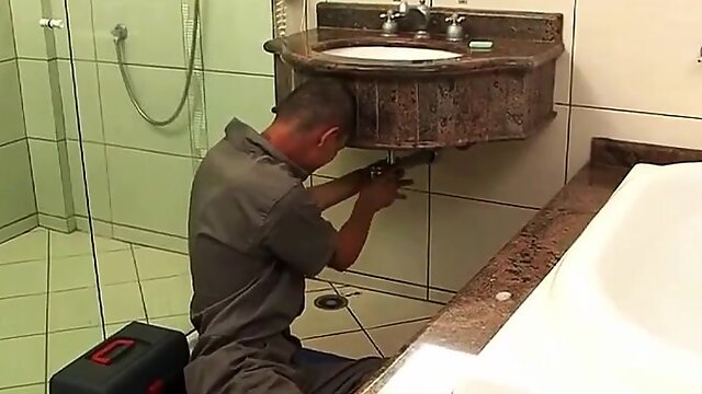 Latina Big Dick, Plumber Shemale