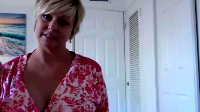 I need to fuck my busty stepmom Brianna Beach to become a real man