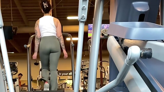 Gym Hidden Cam, Candid Ass