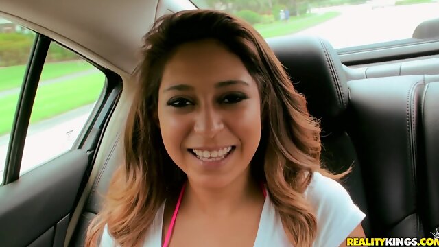 Gorgeous Sarai incredible xxx video