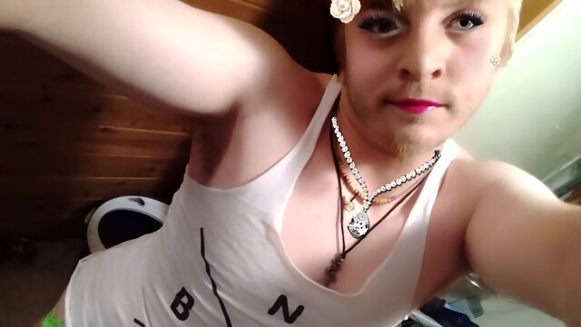 Sissy plays with toy 