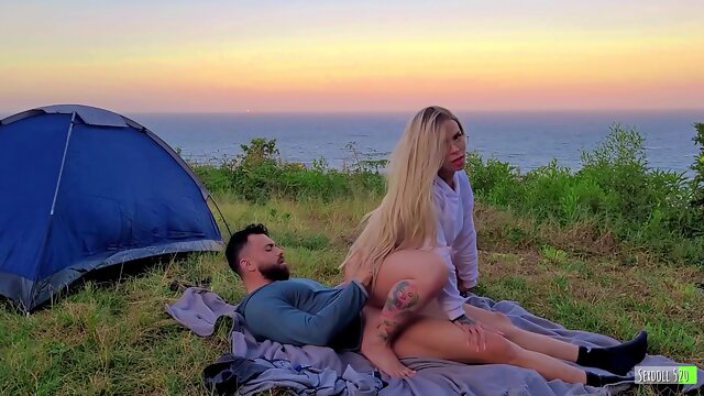 Lina Paige - Sexo Arriscado Casal Amador Real Fodendo Em Acampamento 520