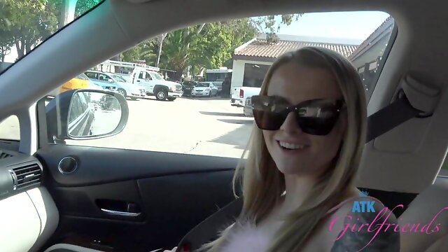 Insolent Paris White pulls of a nice mind-blowing sex.