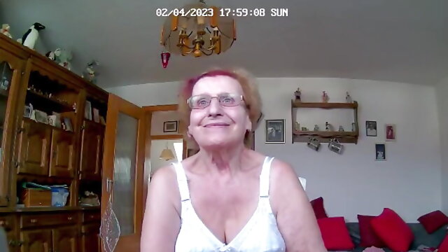 Webcam Granny, Granny Heisseoma, Homemade Mom, Underwear, Nylon, Voyeur, Lingerie