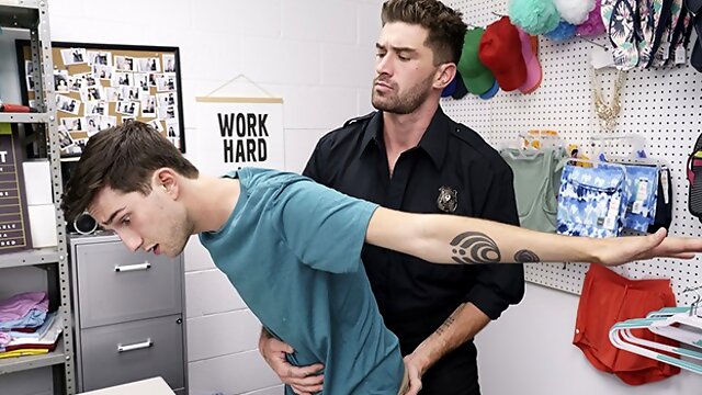Handsome Boy Kai Masters Takes Fat Dildo Before Getting Drilled By The LP Officer - Young Perps