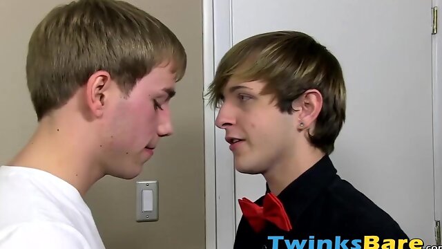 Gay Twinks Passionate