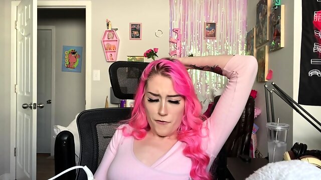Webcam MILF Beauty Masturbating