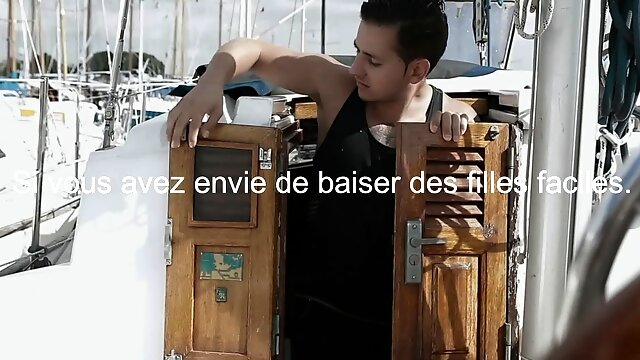 Incroyable baise francaise dans un bateau