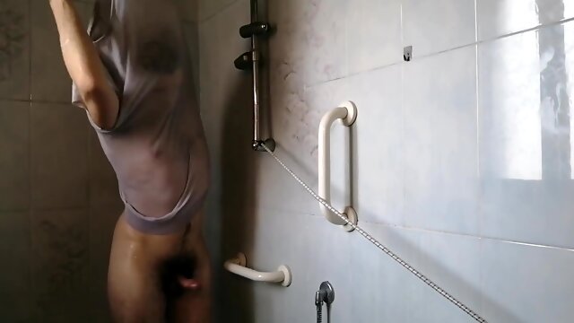 Il vid sotto la doccia più pornography di sempre