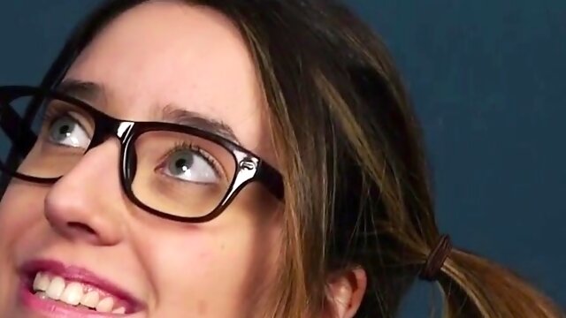 CFNM 21yo with glasses sucking cock