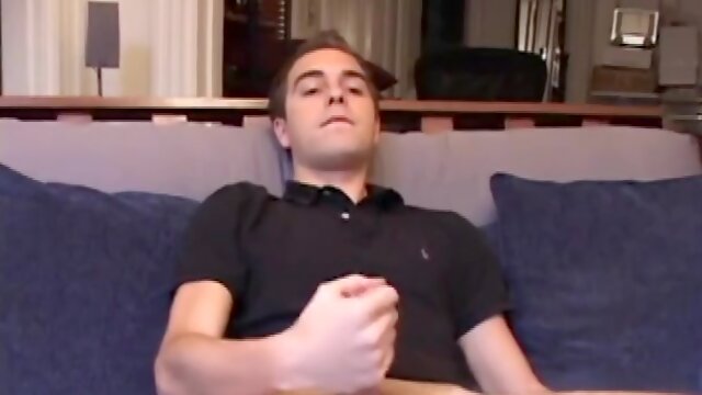 Straight Boy Vincenzo Jacking Off