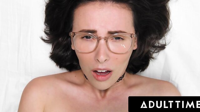 Solo Clit Fingering Orgasm, Glasses