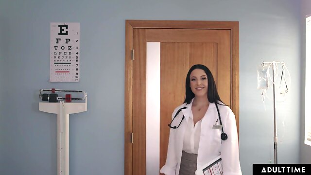 Angela White is the most insatiable nurse who wants to touch the penis with all parts of her body