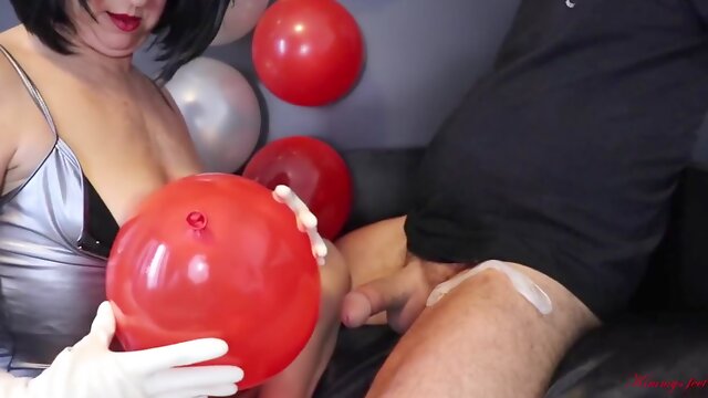Condom Balloon Handjob With Long Latex Gloves, Cum In And On Balloons Cumplay (special Request)