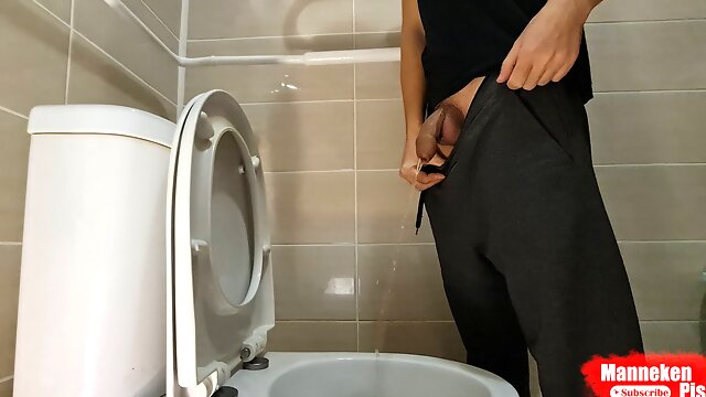 Gay Boys Pissing