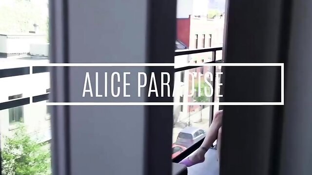 CastingFrancais - Bubble Butt Babe Alice Paradise Gets Her