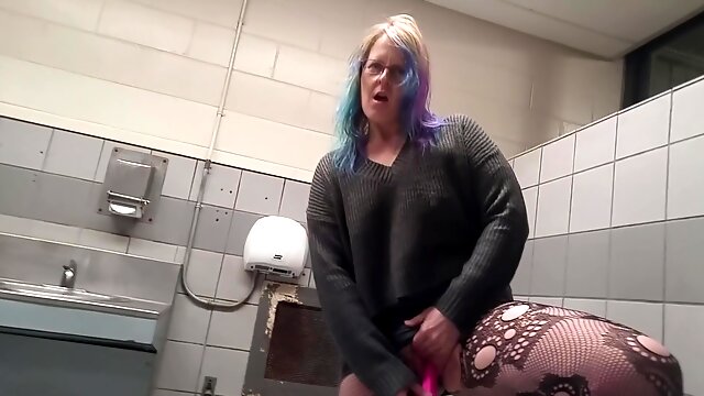 Woman Dildos Fucks Her Pussy In Public Mens Washroom