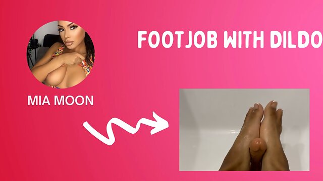 Ebony Teen Footjob