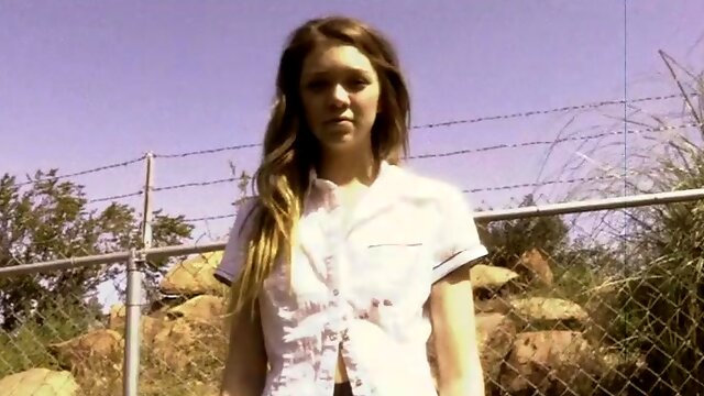 Small tits hitchhiker Jessie Andrews gets fucked hard on the bed